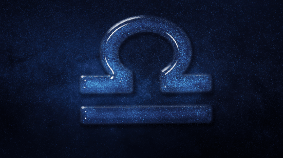 Libra é um signo bastante cauteloso e social (Imagem: Allexxandar | Shutterstock)