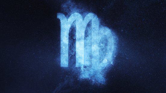 Os nativos de Virgem estão sempre tentando aperfeiçoar as ações e o ambiente ao seu redor (Imagem: Allexxandar | Shutterstock)