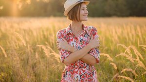 Desde que seja exercida na medida certa, a solitude pode trazer inúmeros benefícios para a saúde mental (Imagem: U__Photo | Shutterstock)