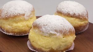 Sonho de padaria de creme (Imagem: Cantador | Shutterstock)