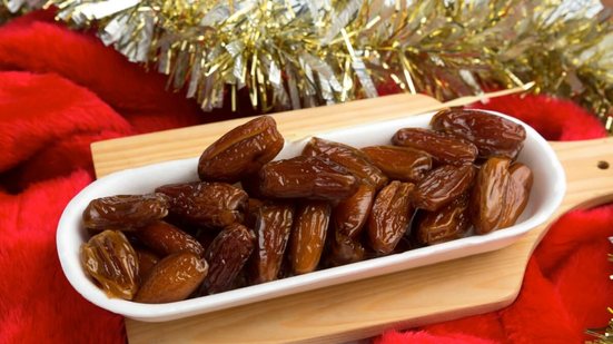 A tâmara é uma fruta saborosa e benéfica para a saúde (Imagem: MalikNalik | Shutterstock)