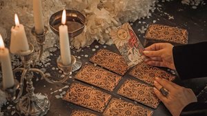 O dia pedirá maturidade para lidar com sentimentos e sabedoria para escolher os próprios caminhos (Imagem: T.Den_Team | Shutterstock)