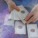 A quinta-feira pedirá atitudes conscientes e atenção para evitar impulsos (Imagem: Shyntartanya | Shutterstock)
