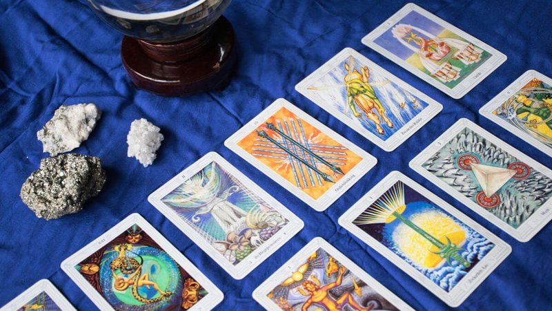 Tarot do dia: previsão para os 12 signos em 11/05/2026