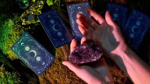 O dia pedirá maturidade emocional e clareza nas escolhas (Imagem: IvaFoto | Shutterstock)