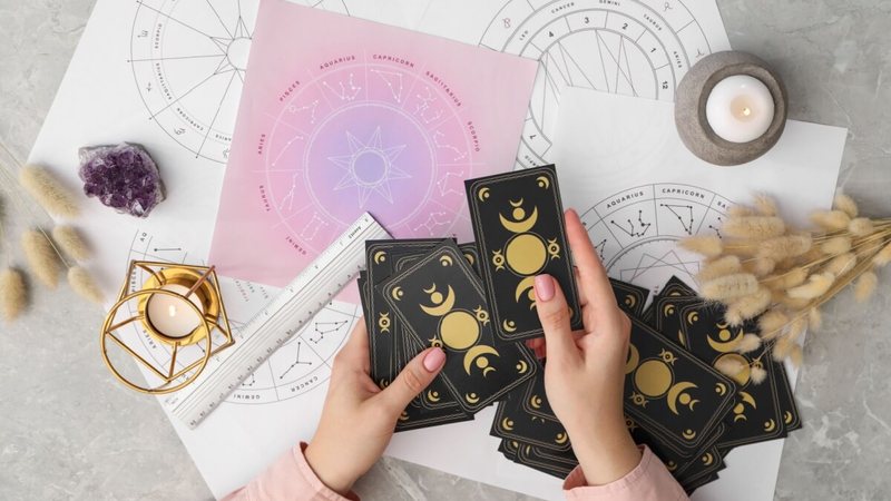 Tarot do dia: previsão para os 12 signos em 17/04/2026