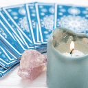 Esta terça-feira, segundo o tarot, será um dia para confiar na própria evolução (Imagem: Happy_Nati | Shutterstock)