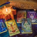 O tarot indica oportunidades de crescimento para a quarta-feira (Imagem: T.Den_Team | Shutterstock)