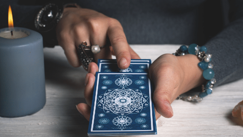 Tarot do dia: previsão para os 12 signos em 28/08/2026