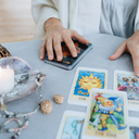 Maturidade, equilíbrio e atenção às escolhas serão essenciais ao longo deste domingo (Imagem: Natalie magic | Shutterstock)