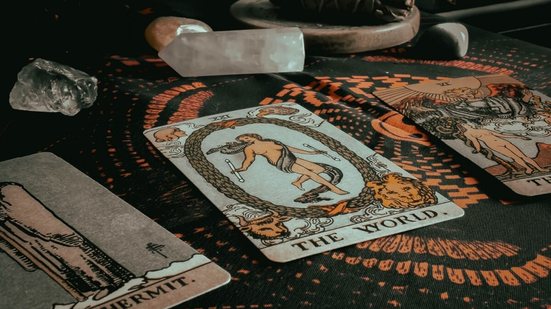 A semana será marcada por oportunidades e momentos de reflexão para todos os nativos (Imagem: Emzzi | Shutterstock)