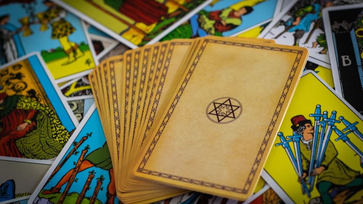 Tarot semanal: previsão para os signos de 30 de março a 05 de abril de 2026