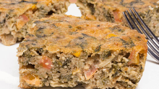 Torta de escarola e frango (Imagem: Jobz Fotografia | Shutterstock)