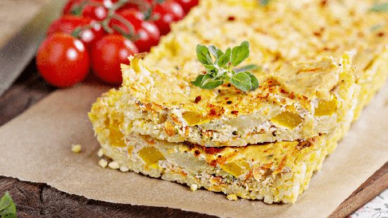 Torta de tofu com cenoura e pimentão (Imagem: Elena Veselova | Shutterstock)