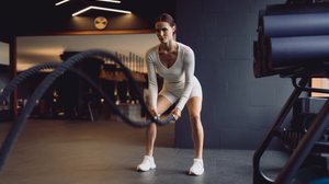 Treino com blindagem metabólica aumenta a eficiência do corpo em utilizar energia (Imagem: GaudiLab | Shutterstock)