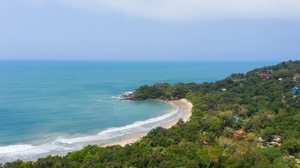 Ubatuba é cercada por belezas naturais, praias paradisíacas e atividades para todos os estilos de viajantes (Imagem: Erich Sacco | Shutterstock)