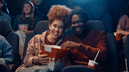 Ação, aventura, fantasia e drama estão entre os destaques da programação (Imagem: Drazen Zigic | Shutterstock)