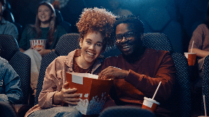 Ação, aventura, fantasia e drama estão entre os destaques da programação (Imagem: Drazen Zigic | Shutterstock)