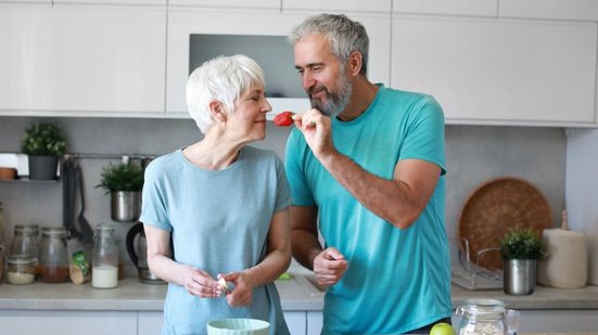 Alimentos ricos em polifenóis estão associados a uma vida mais longa e saudável (Imagem: pics five | Shutterstock)