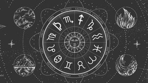 A sinastria ajuda a entender a compatibilidade entre os signos (Imagem: mountain beetle | Shutterstock)