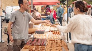 Novos formatos de venda de bolos e doces reinventaram o mercado da confeitaria (Imagem: Jon Ingall | Shutterstock)