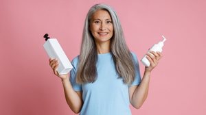 Os cabelos mudam com o tempo, mas podem continuar sendo fonte de autoestima (Imagem: Yaroslav Astakhov | Shutterstock)