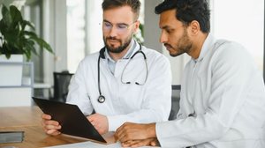 A Síndrome de Ehlers-Danlos afeta o tecido conjuntivo do corpo (Imagem: Hryshchyshen Serhii | Shutterstock)