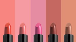 Escolher o tom de batom correto realça os traços e ilumina o rosto (Imagem: Retouch man | Shutterstock)