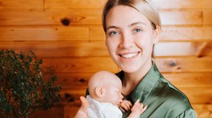 O brincar pode encobrir dores não elaboradas (Imagem: Sergio Photone | Shutterstock)