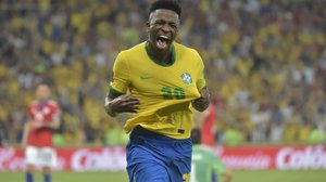 Vinícius Júnior se consolidou como uma das principais estrelas do futebol mundial e referência da Seleção Brasileira (Imagem: A.RICARDO |  Shutterstock)