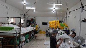 Cerca de 150 profissionais do setor de confecção atuam em Palmeira dos Índios para produzir semanalmente 15 mil peças | Divulgação