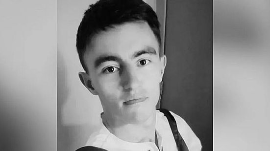 Augusto Baader sofreu acidente de trânsito na rua Domingos da Rosa, bairro Ilha da Figueira, no domingo (1º) | Reprodução / Redes sociais