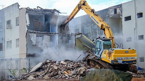 Demolição dos prédios do Jardim Acácia, no Pinheiro | Pei Fon/ Secom Maceió