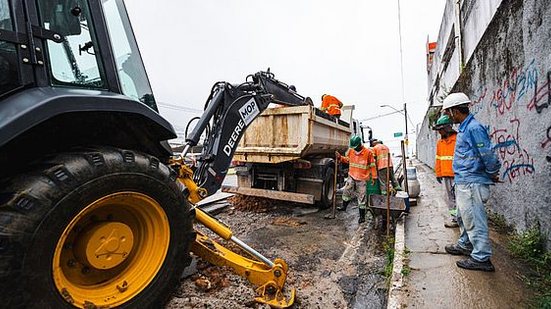 Ligações clandestinas de esgoto foram tamponadas | Ascom Seminfra