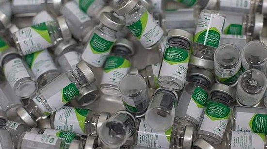 15 mil doses de vacinas foram roubadas no Rio | Tiago Queiroz/Estadão