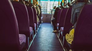 Assédio no ônibus foi flagrado por passageiros | Pexels