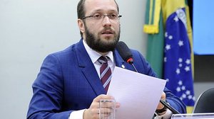 Filipe Barros: permissão tem base nos baixos salários, na carga horária e na capacidade dos policiais | Cleia Viana/Câmara dos Deputados