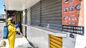 Imagem Centro recebe mutirão de limpeza e desinfecção