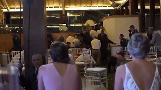 Imagem Vídeo: casamento de policial militar é interrompido por tiros, no Rio de Janeiro