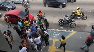 Imagem Tentativa de assalto em frente a agência bancária deixa dois feridos e um morto em Macapá