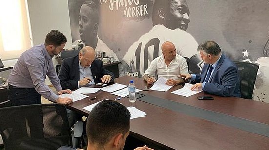 Sampaoli é o novo técnico do Peixe | Divulgação / Twitter / Santos