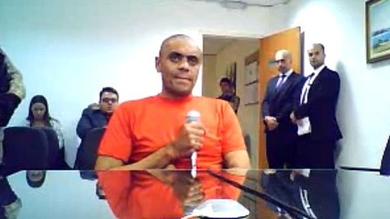 Imagem Bolsonaro: assista ao depoimento de homem que esfaqueou candidato