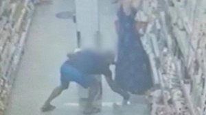 Imagem Servidor aposentado do Senado é flagrado ao filmar por baixo de vestido de mulher