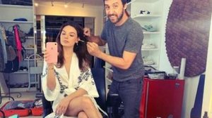 Rico com a atriz Isis Valverre | Foto: Reprodução / Redes sociais