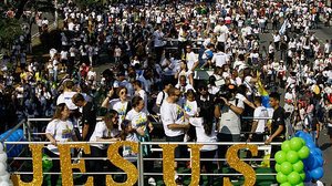 Imagem Bolsonaro é ovacionado em Marcha para Jesus e fala em problemas de ética, moral e economia