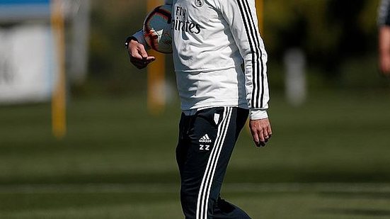 Zidane é o atual técnico do Real | Divulgação / Twitter Real Madrid