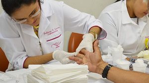 Testes devem ser feitos de forma rotineira para evitar tratamentos mais complexos em casos positivos | Foto: Ana Paula Tenório / Ascom HDT