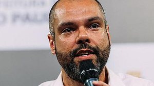 Imagem 'Me avise se pedirem o AI-5 de novo para eu sair do hospital e protestar', diz Covas