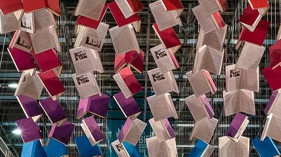 Imagem Distribuição de obras LGBT gera filas e mercado de troca na Bienal do Livro