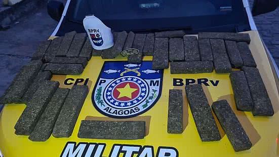 Imagem Dois são presos e mais de 23 quilos de maconha são apreendidos no Jacintinho